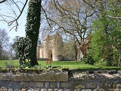 CHATEAUX